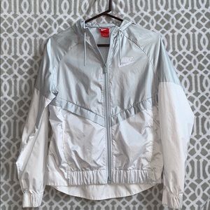 Nike windbreaker